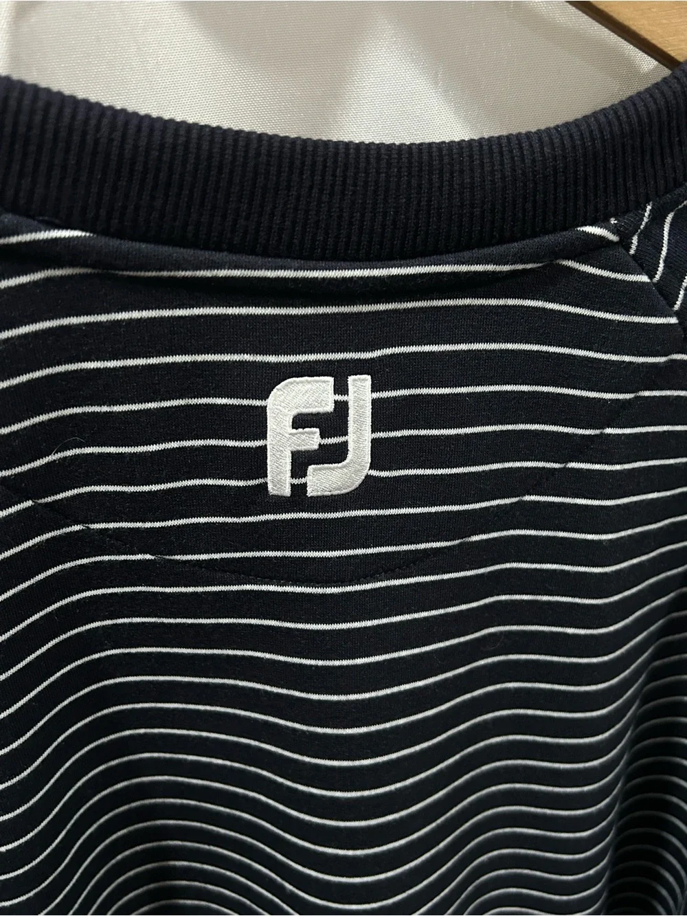 LN Footjoy Navy striped pullover Golf Jersey fine knit Sweatshirt